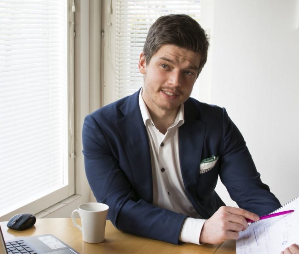 Esiintymässä asiakkaalle